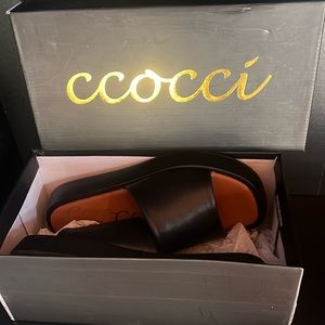 Ccocci black platform slides 7.5